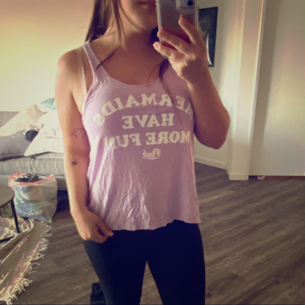 VS lounge top